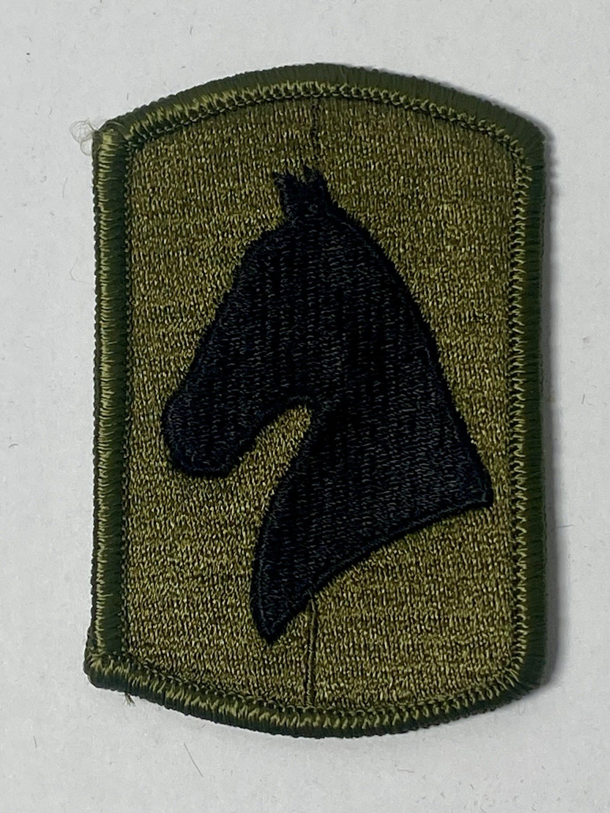 Vtg US Army 138th  Artillery Brigade Subdued Sew On Shoulder Patch Subdue NOS