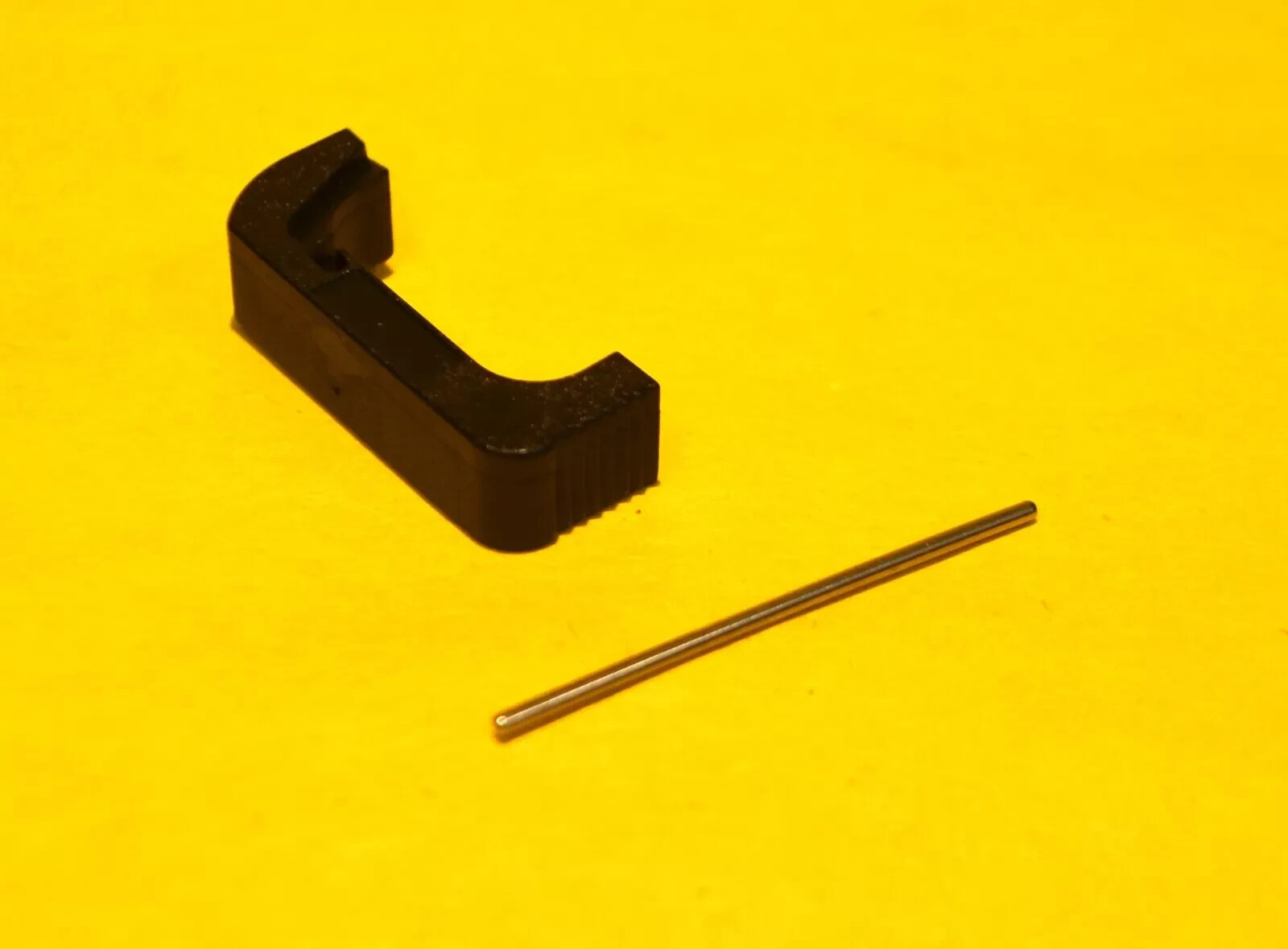 GL0CK 43 Magazine Catch Release With Spring 9mm G43 Slim