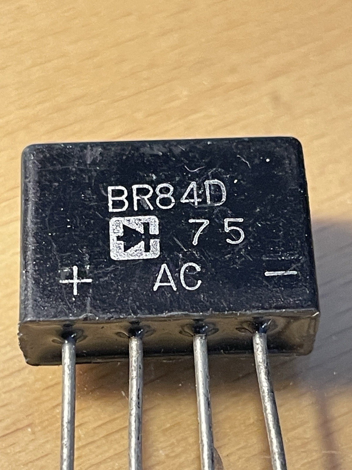 BR84D Bridge Rectifiers 400V 2A
