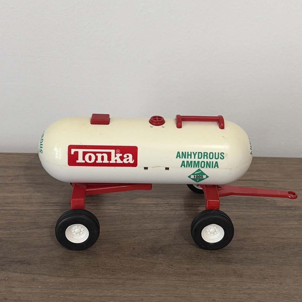 Vintage Anhydrous Ammonia Tank w/Hitch Tonka Red/WhiteFarm Toy