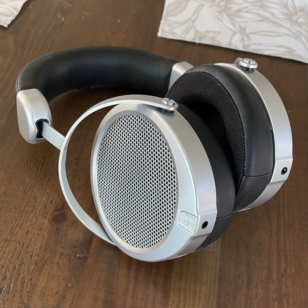 HIFIMAN Deva Pro Over-Ear Silver/Black Bluetooth 3.5mm USB-C R2R 80mm