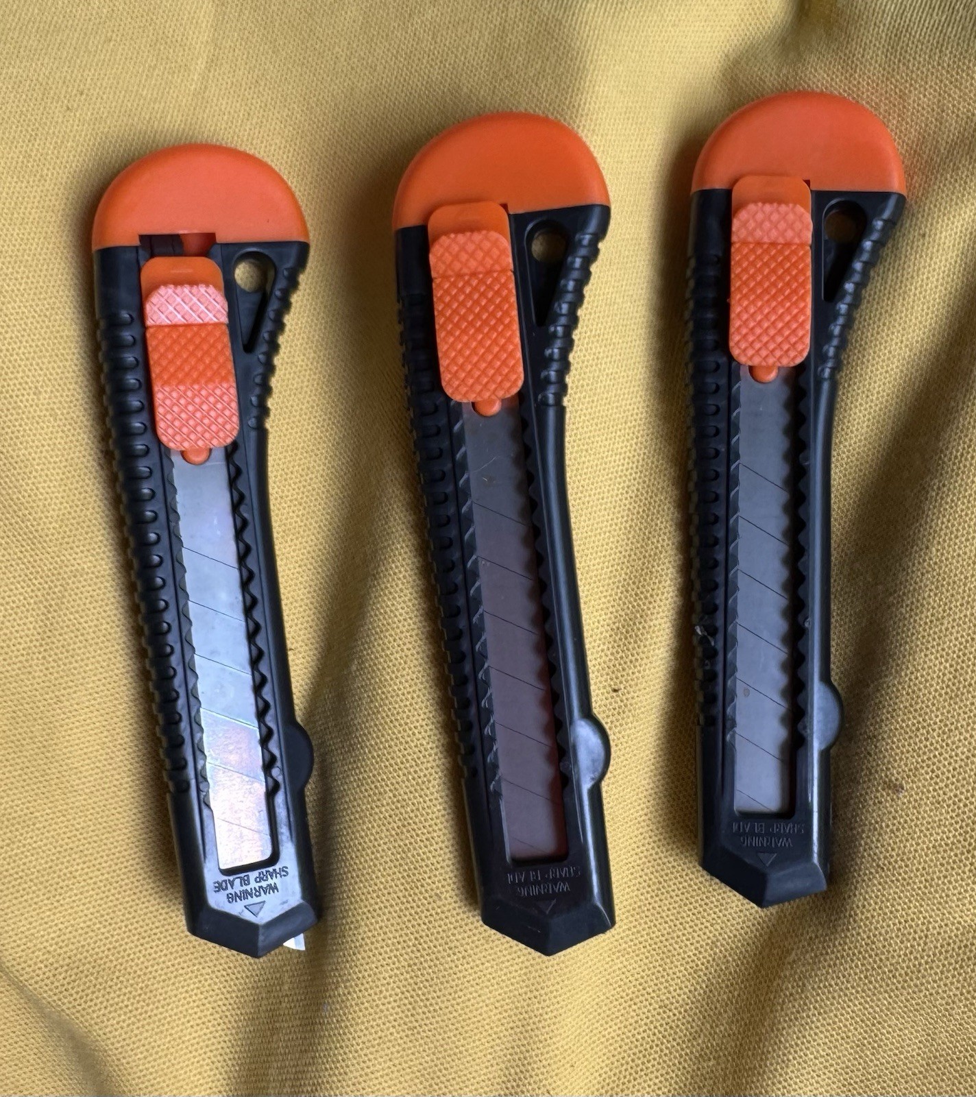Utility Knives Box Cutter Snap Off Razor Blade knife Tool Lot of 3 (BL)