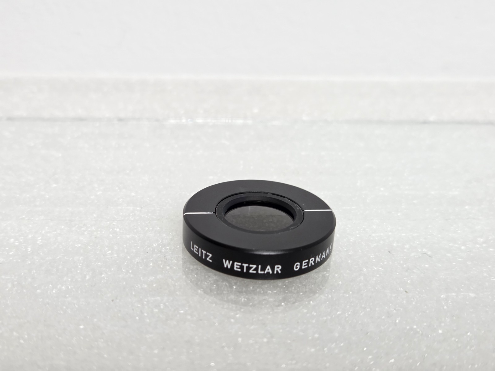 Leitz Microscope Eyepiece Polarizer. Excellent condition.