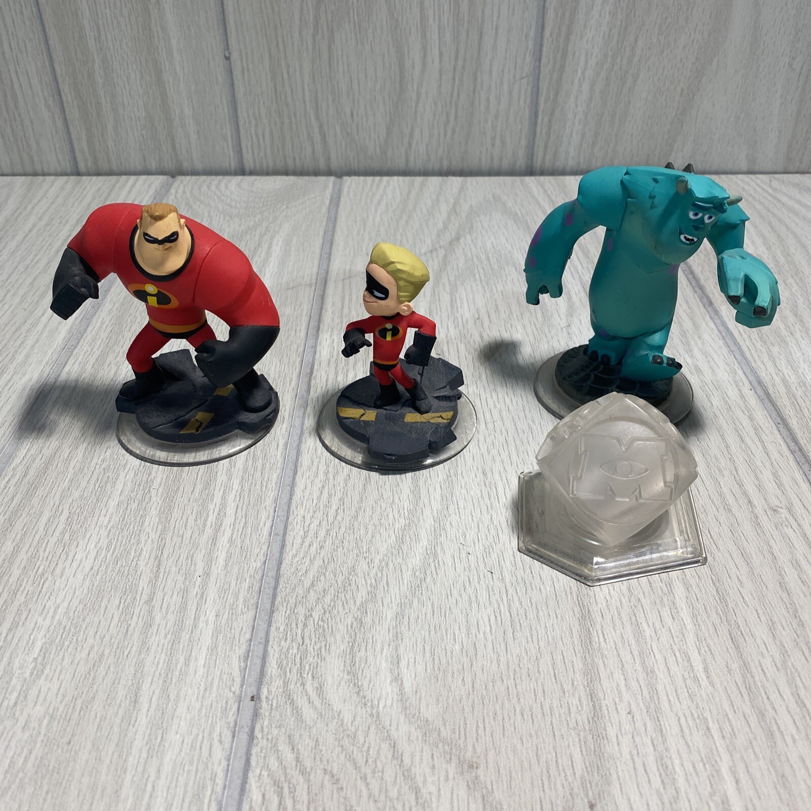 (3) Disney Infinity 1.0 Mr Incredible, Sully, Dash  inf-1000001;1000002;1000018