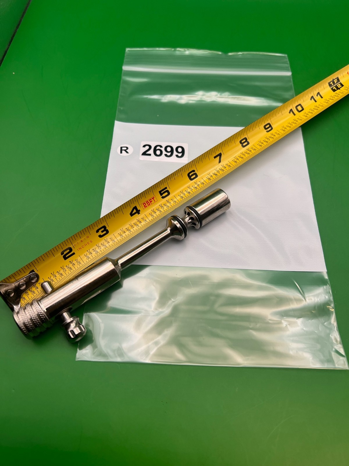 Autococker Bolt