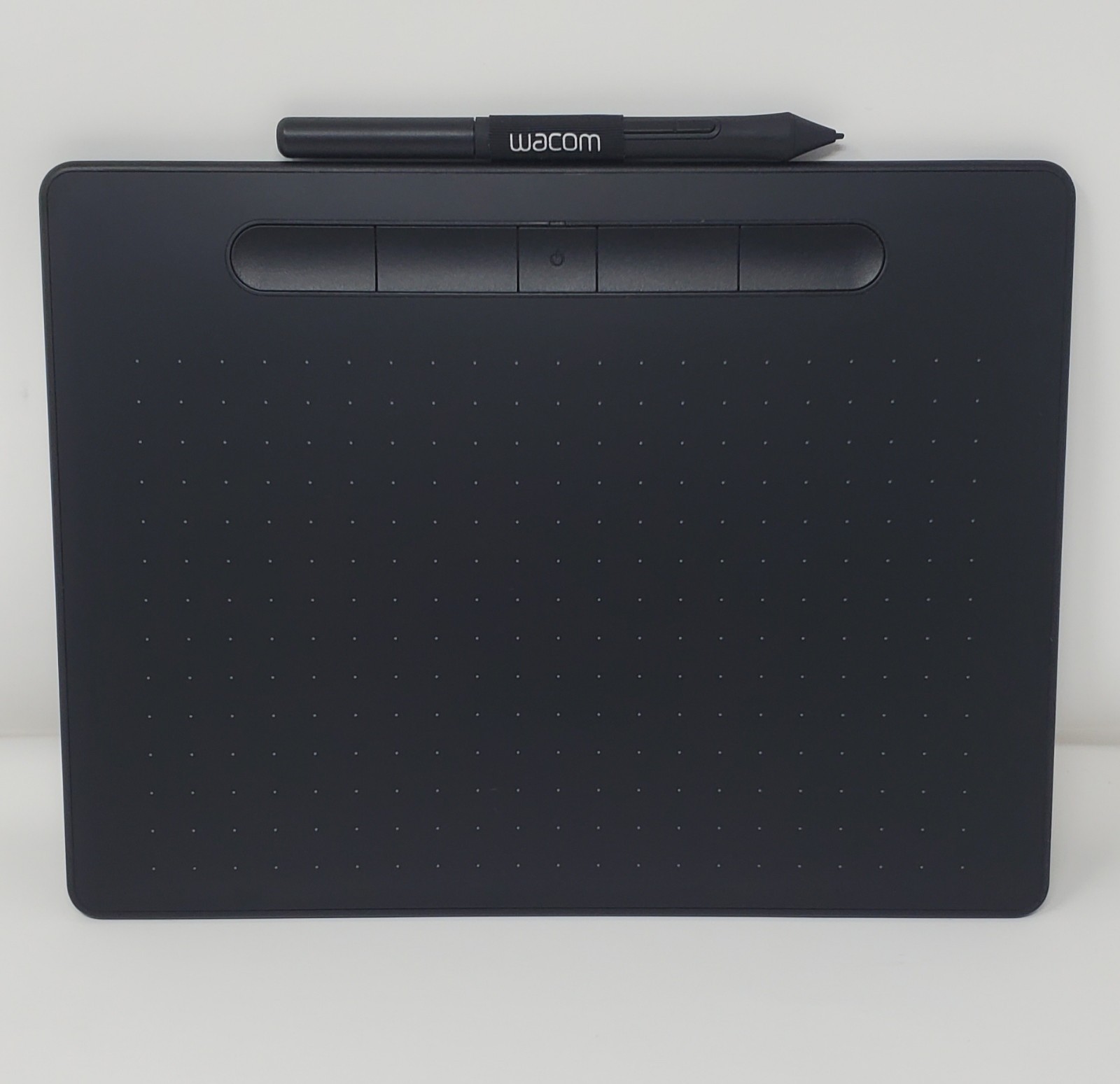 Wacom Intuos Medium Bluetooth Graphics Drawing Tablet Portable CTL6100WL w/ PEN