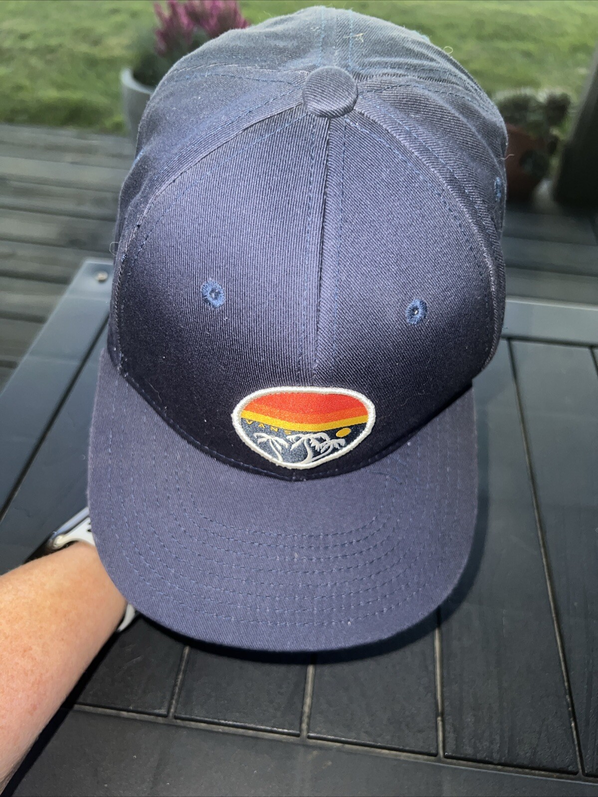 Vans Off The Wall Palm Tree/Sunset Patch on Hat Cap thats Navy Snapback EUC
