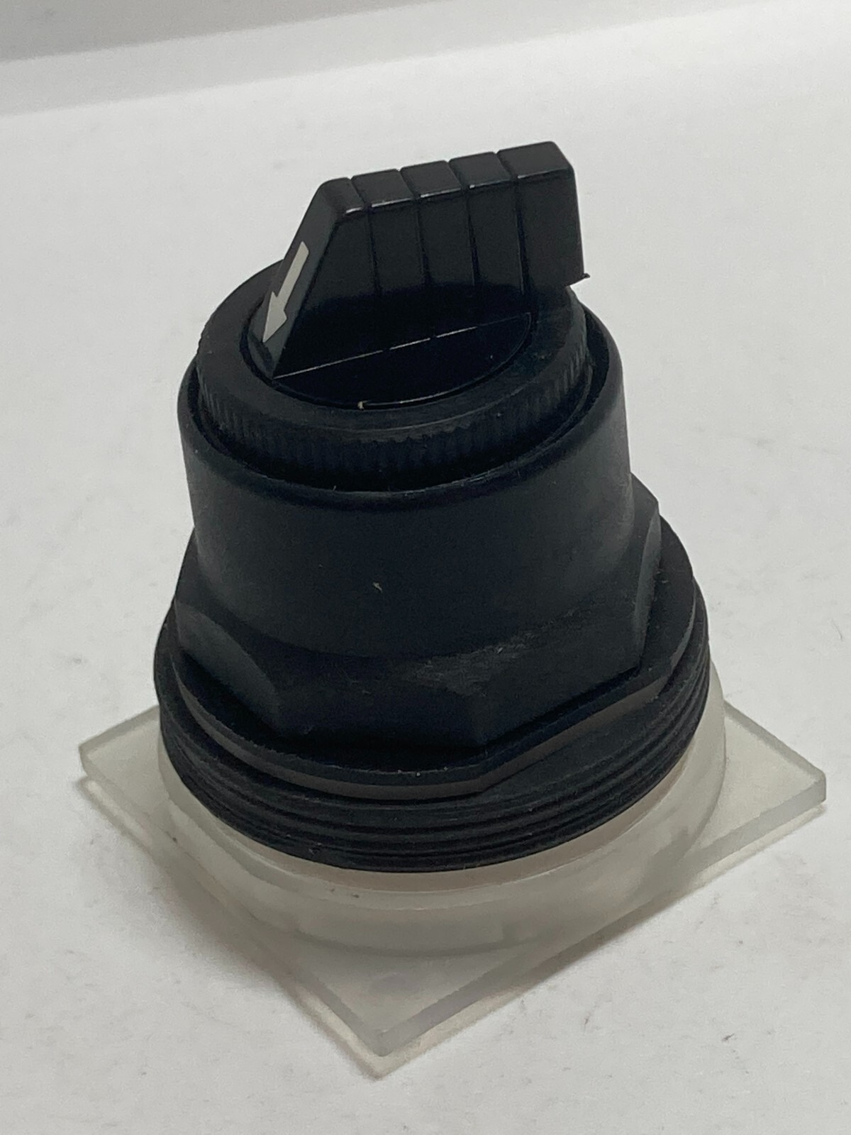 SQUARE D 9001-SKS49B SELECTOR SWITCH OPERATOR 3 POSITION MAIN CAM J NNB