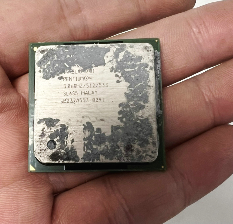 Intel Pentium 4 CPU SL6S5 3.06GHz 512KB 533MHz 478 processor .Testing