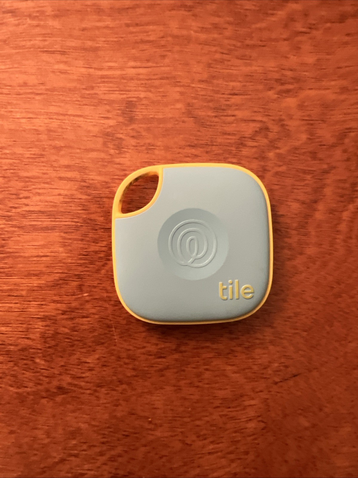 Tile Tracker Life 360 Blue And Yellow Pre-Owned