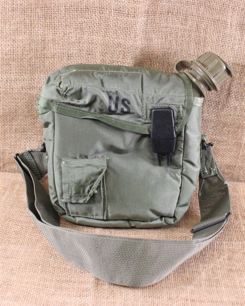 9002 - 2 Quart Plastic Canteen, Nylon Cover & Shoulder Strap set - c.1999/2001