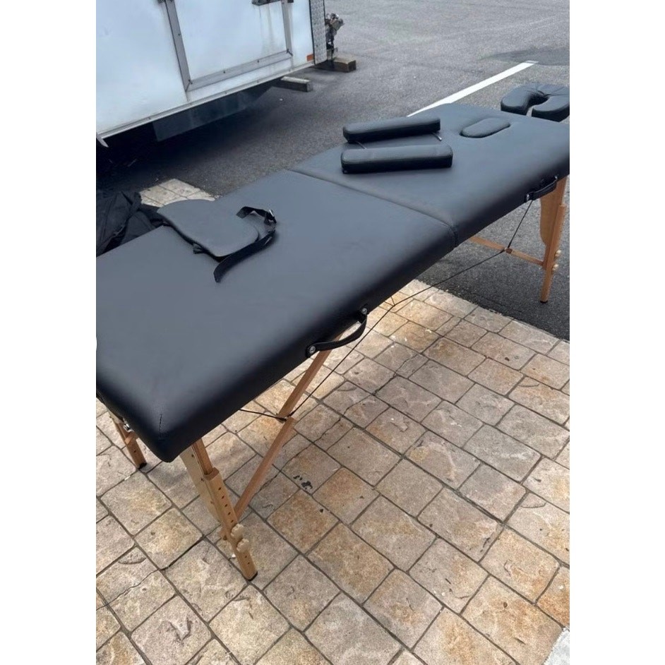 Luxton portable massage table