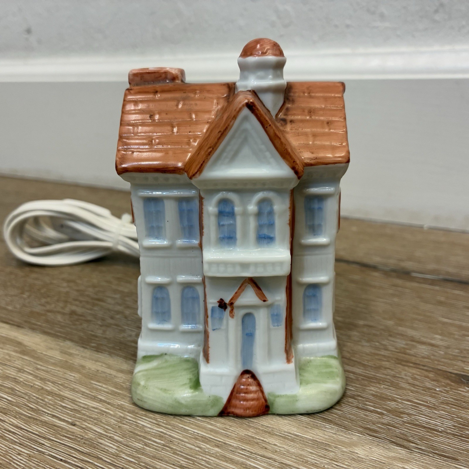Vintage Ceramic House Lamp Night Light Made in Japan Porcelain Light
