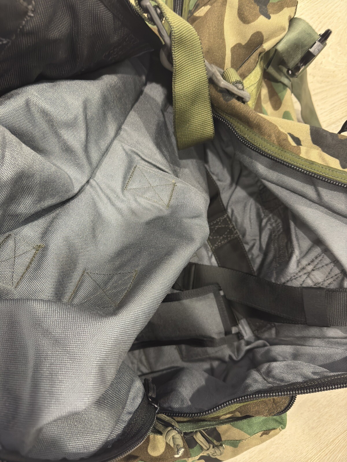 New Eagle Industries USA Woodland / Gray Parachute Bag Parachutist Drop Bag