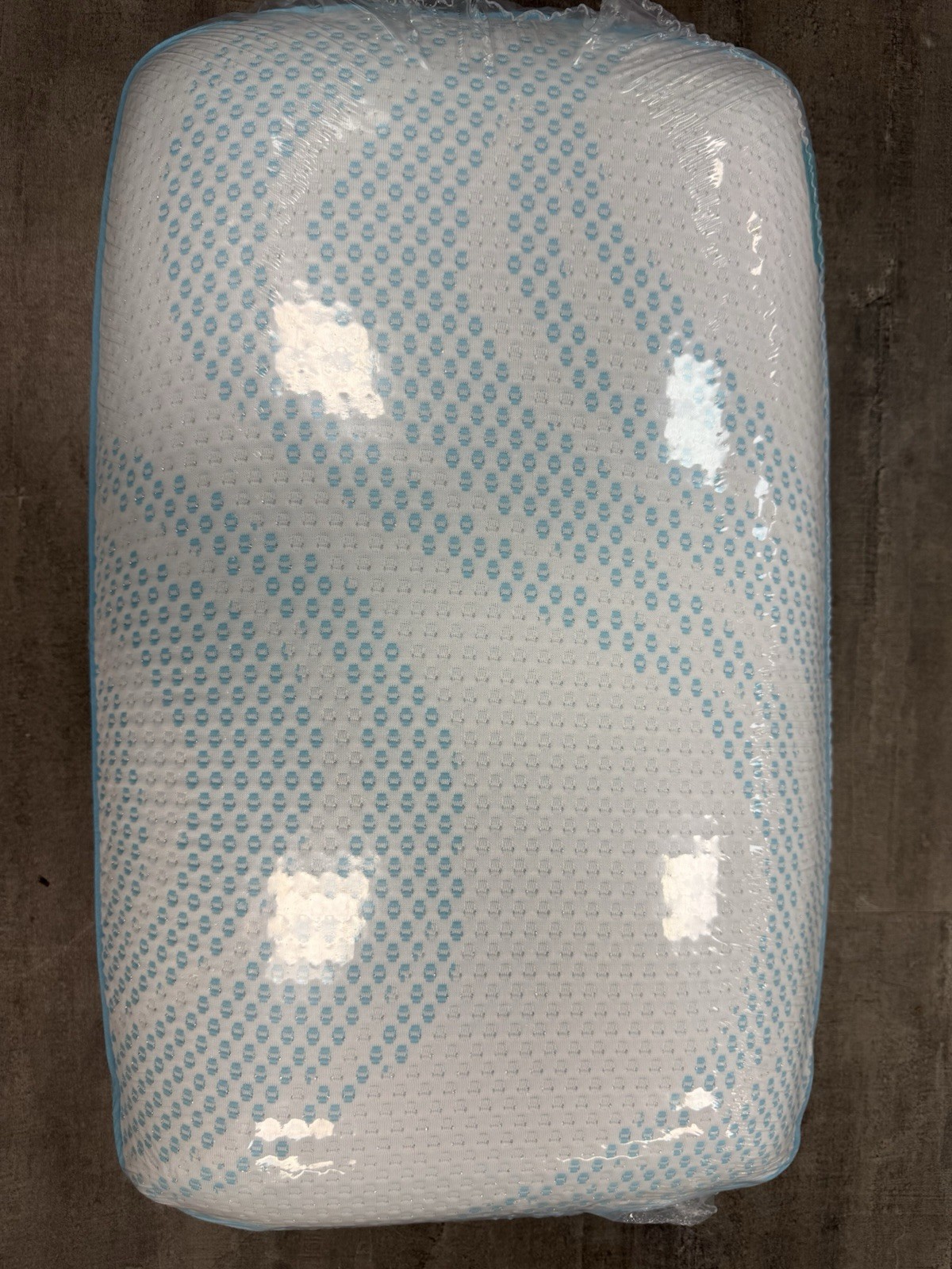 KING Tempur-Pedic TEMPUR-Breeze Pro Pillow HI