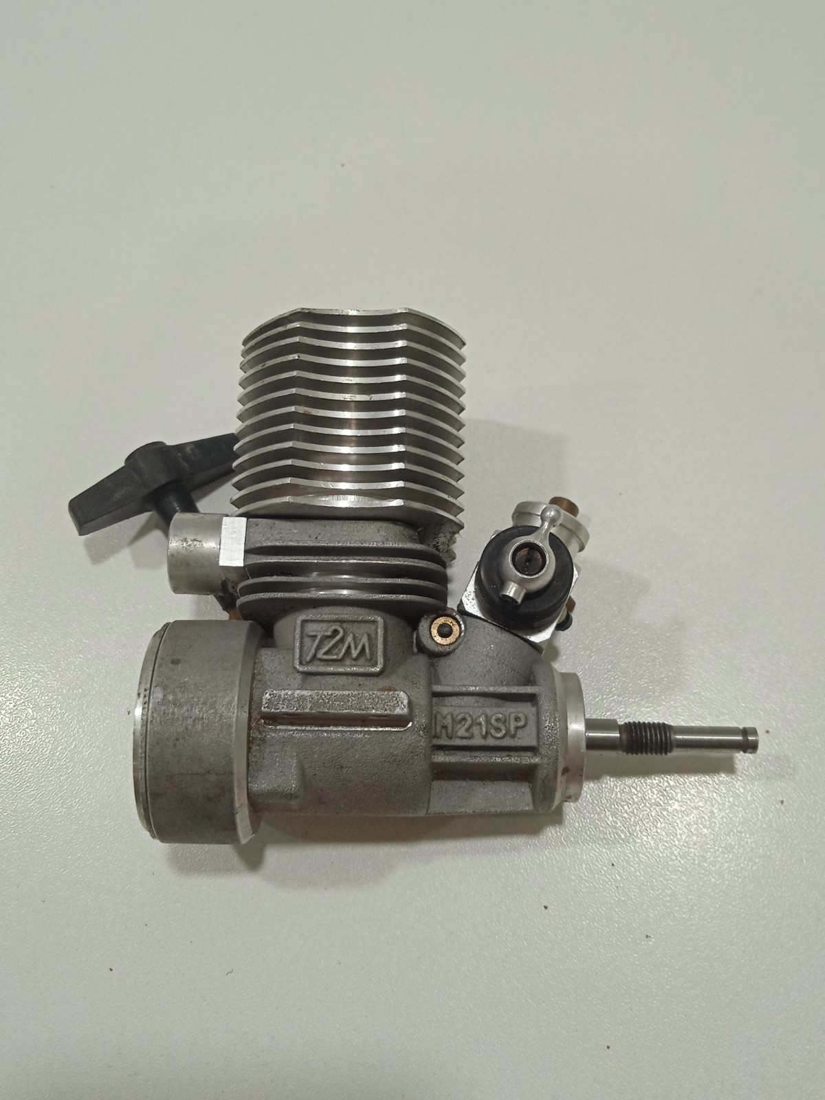 Master 3.5 cc RC car nitro engine, model H21SP.