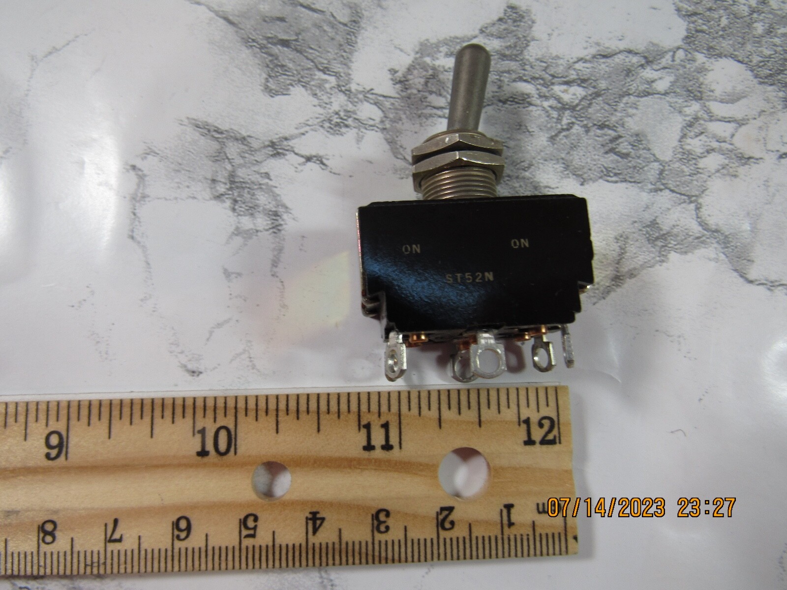 Cutler Hammer Toggle Switch ST52N On-On