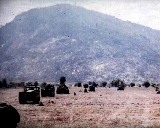 M548 Cargo Carriers and M48 Tanks Nui Ba Den Mountain 8x10 Vietnam War Photo 819