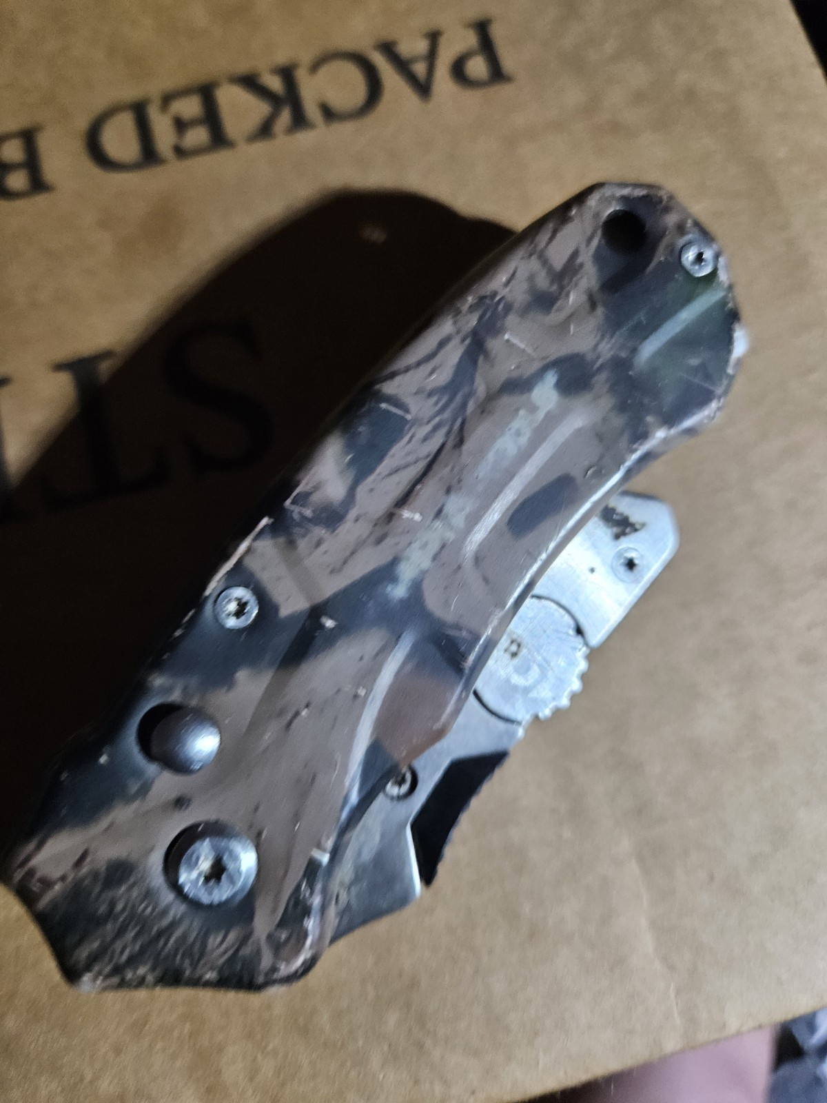 Camouflaged Folding Utility Knife/Box Cutter With  Camo Handle