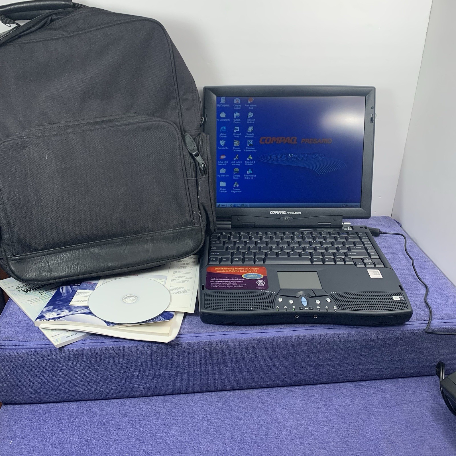 Compaq Presario 1277 Vintage Laptop Tested Working With Cord Bag Manuals Discs