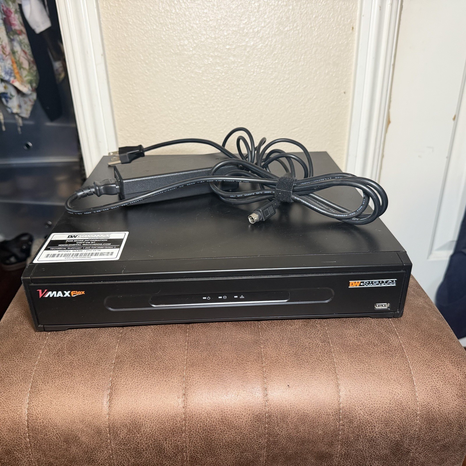 Digital Watchdog VMAX Flex DW-VF16 16CH DVR 1TB HDD With Cable