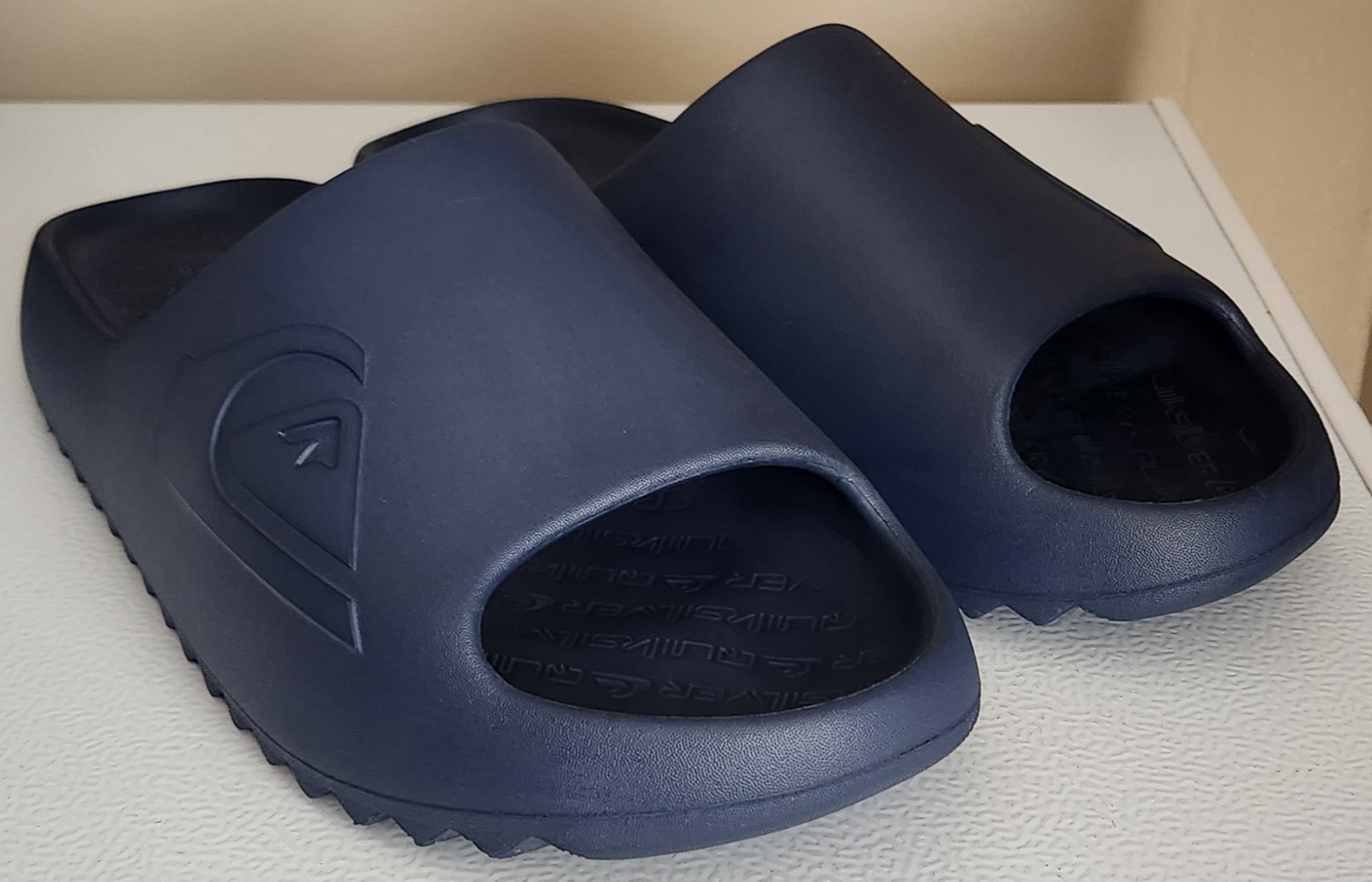 Men's Size 13 D Navy Blue Quiksilver Cloudbreak Slides