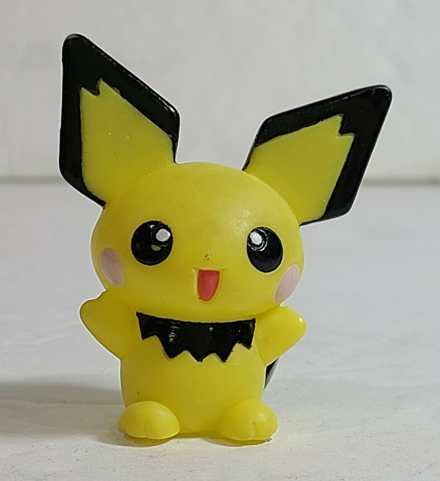2000 Pokemon Finger Puppet Pichu Figure Gotta Catch Them All Nintendo Bandai