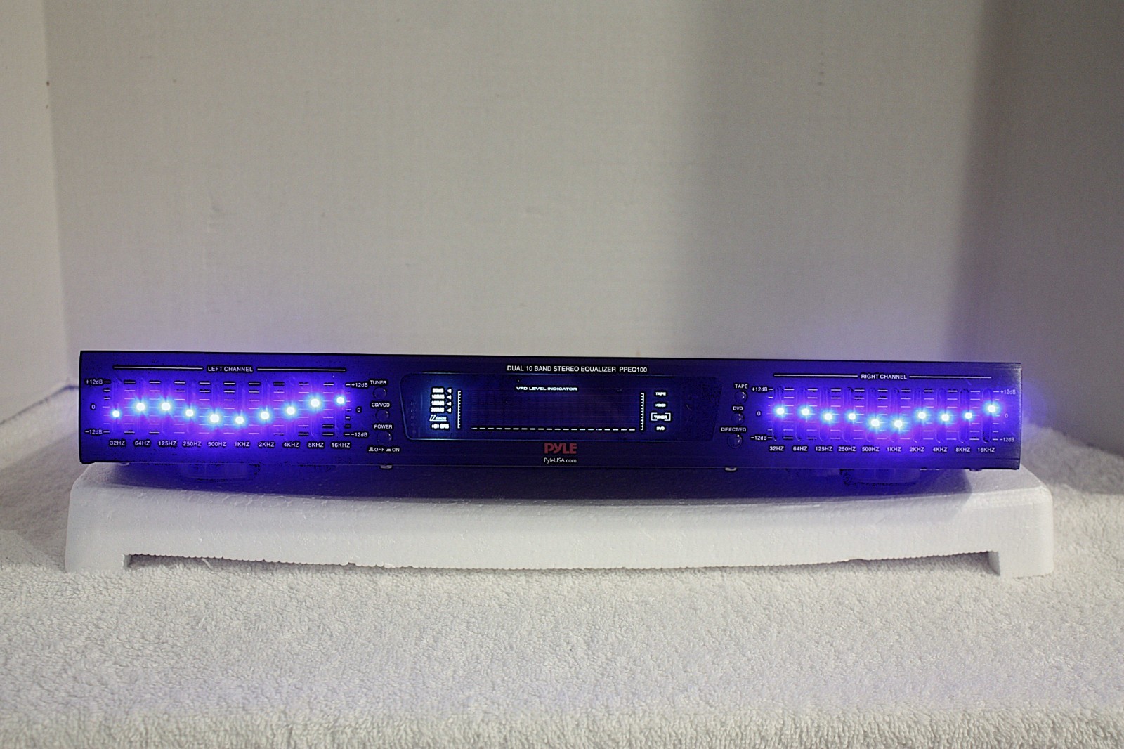 PYLE PPEQ100 GRAPHIC EQUALIZER - MULTIPLE INPUTS - NIB