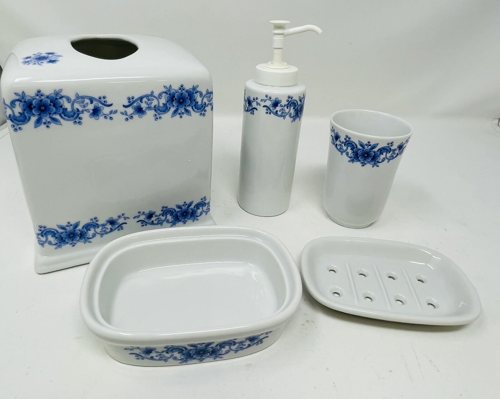 Ljette International Bathroom Vanity Collection White Blue Floral 5 Pieces USA