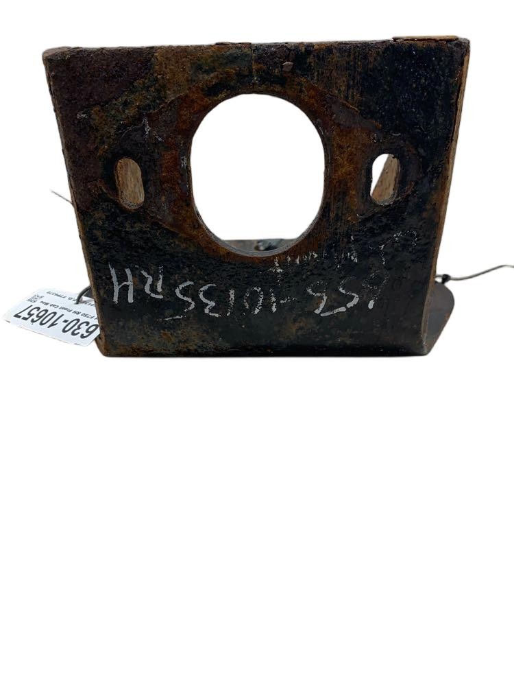 2011 Cab Mount for Ford F750 (630-10657)
