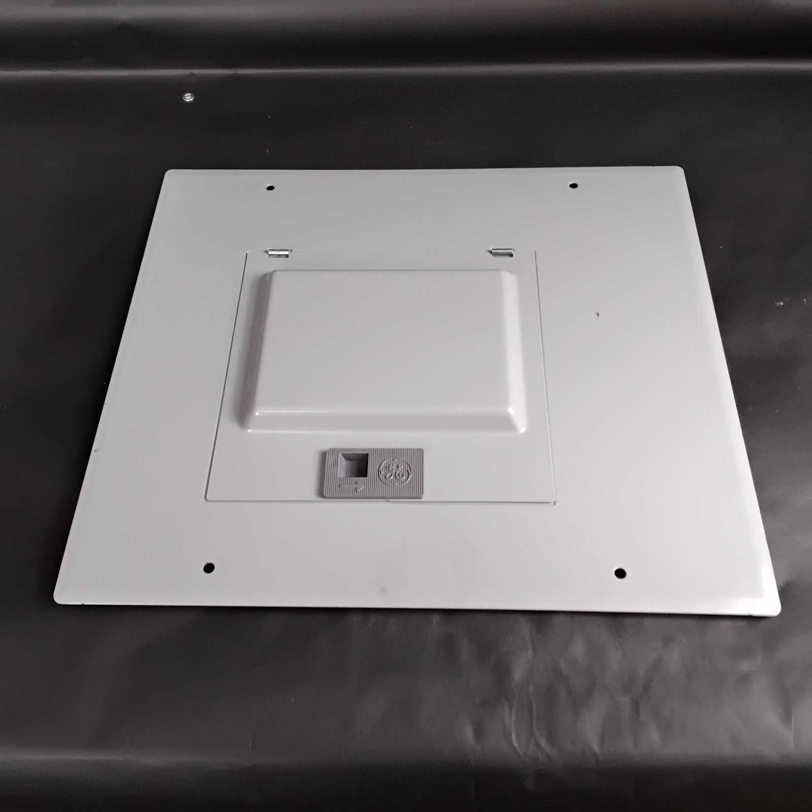 GENERAL ELECTRIC TM12FD PANEL COVER ($50 OBO)