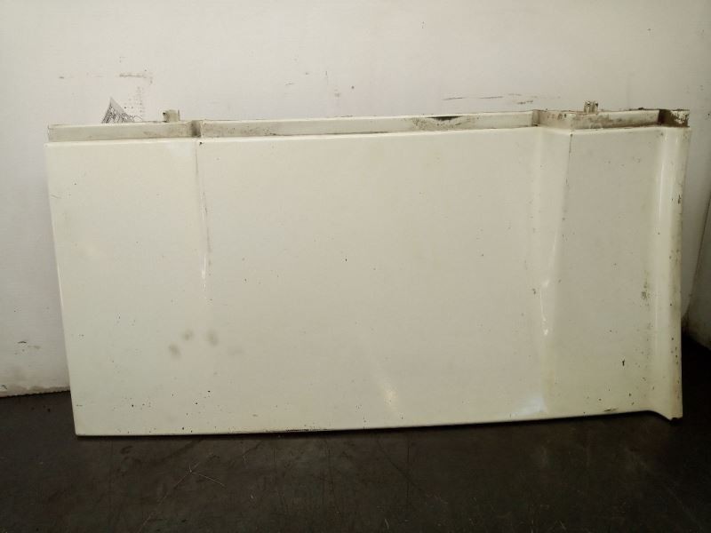 2012 Cascadia Right Lower Side Skirt, 22-68135-005  (9920811