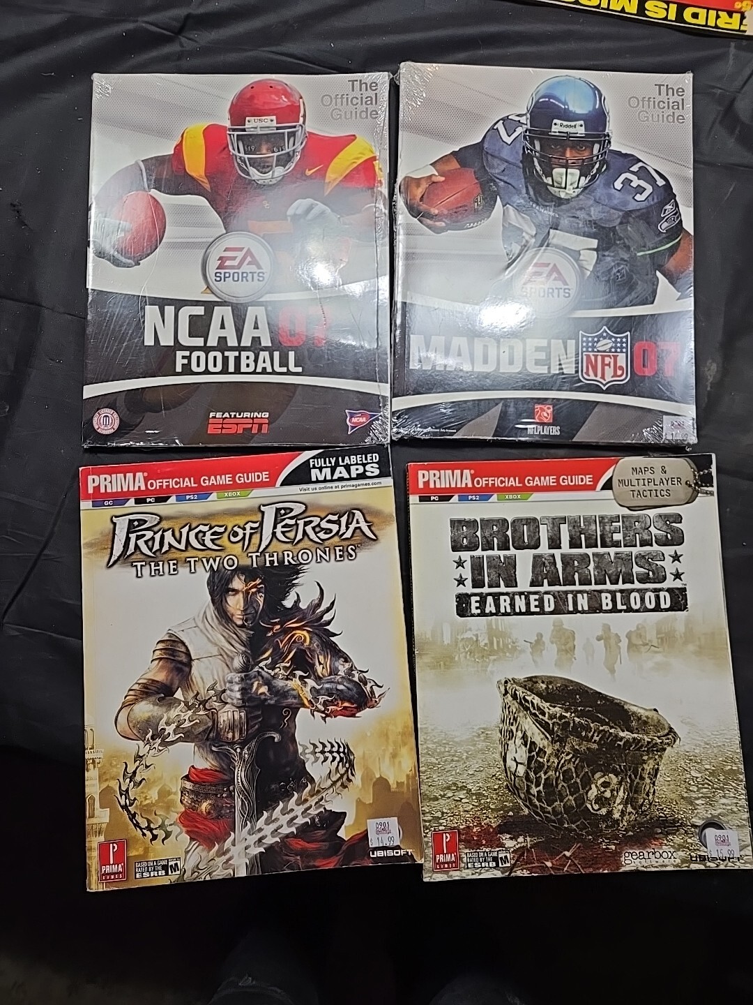 4 Strategy Guides Brothers in Arms Fiotball 07 Official Game prince Of Persia T1
