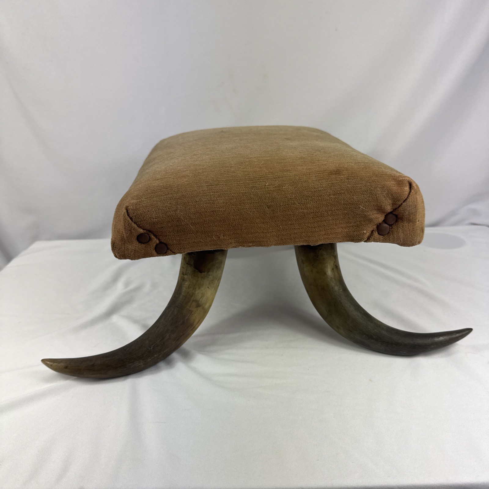 ANTIQUE American Cowboy Cow Horn Footstool Late 1800’s
