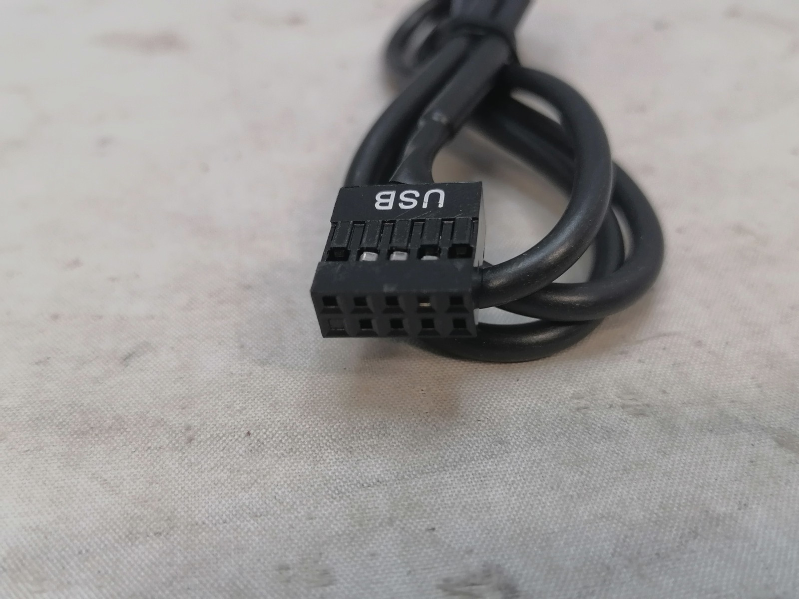 AMD Wraith Cooler Cables for RGB