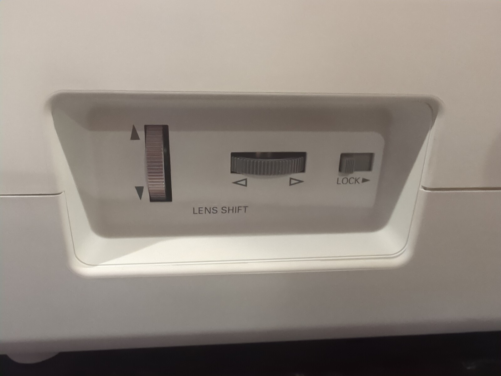 SANYO PLV-Z700 Projector (G9714862)
