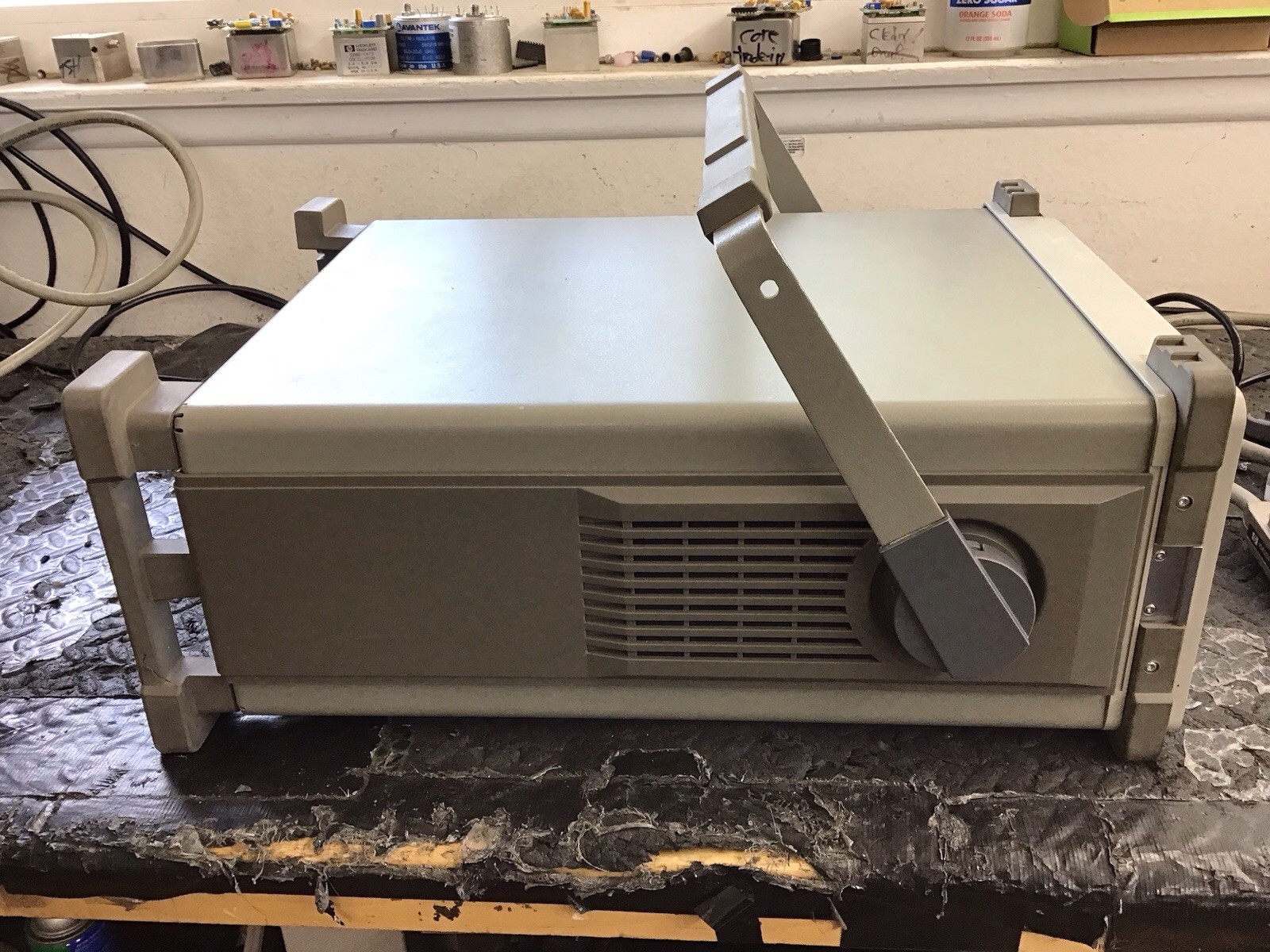 HP Agilent 8564E Spectrum Analyzer 9kHz-40GHz