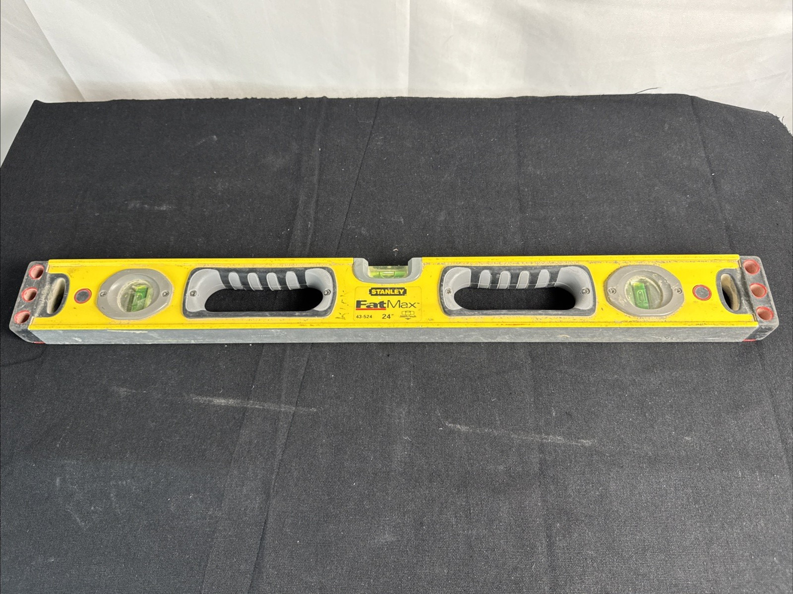 Box Level Stanley FatMax , 24 Inches, #43-524, 3 Vials, Pre-Owned