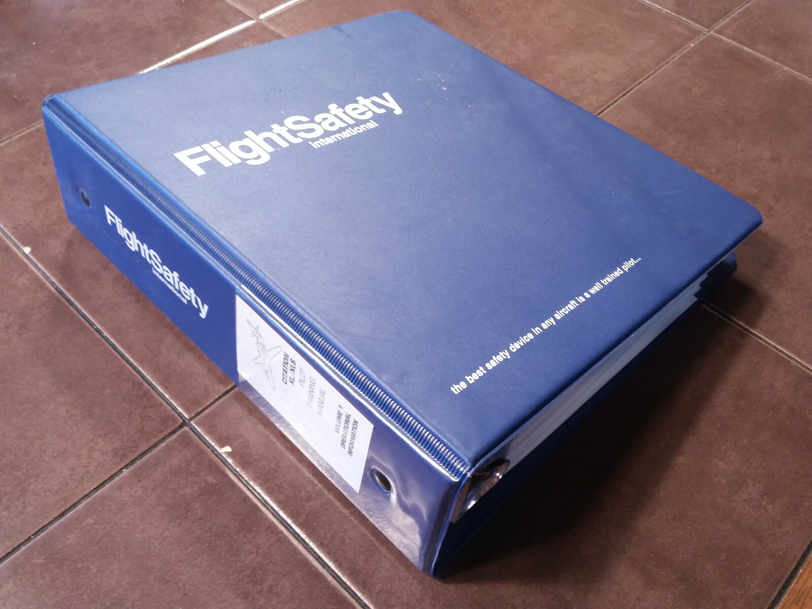 Citation XL/XLS Pilot Training Manual, Vol. 1 Operational Info