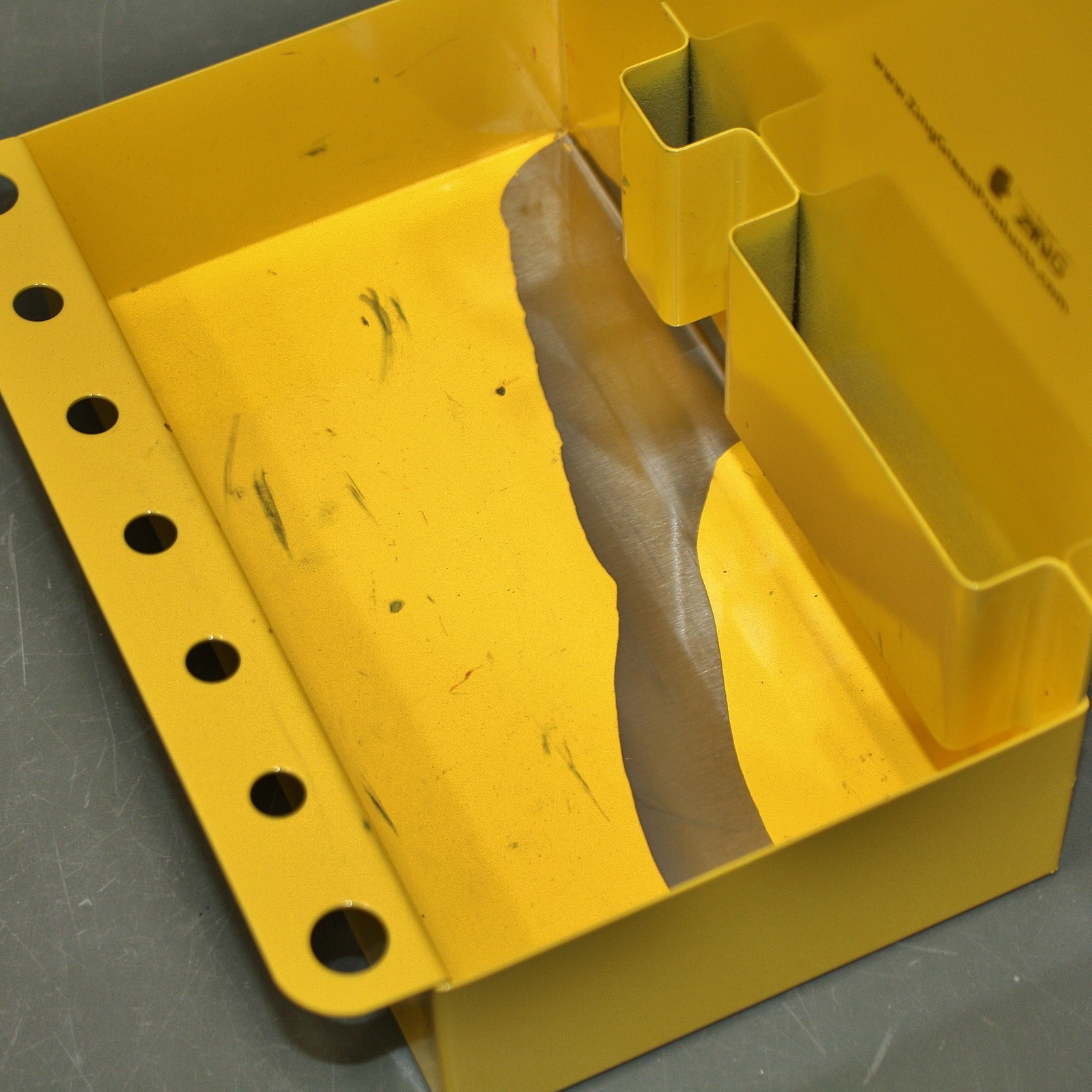 DAMAGED - Zing Lockout Tagout Station Kit 2723, (3) Padlocks, (3) Hasps, Tags