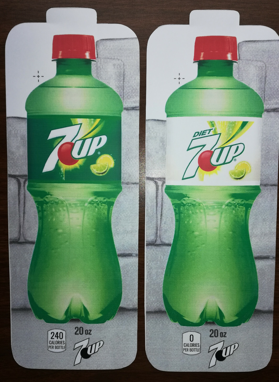 (2) Royal Vendors Chameleon "7up" 20 oz Bottle Vend Labels (Flavor Strip)