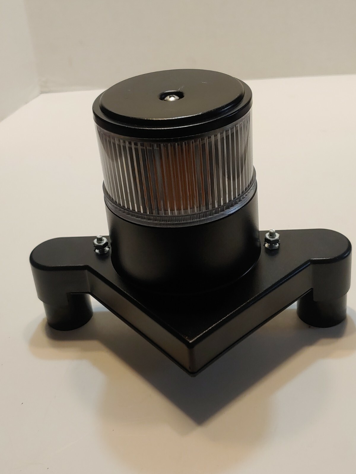 497-0459492 Short Cap Tri Lane Light Assembly 40 Watts per Socket 100 - 240 Volt