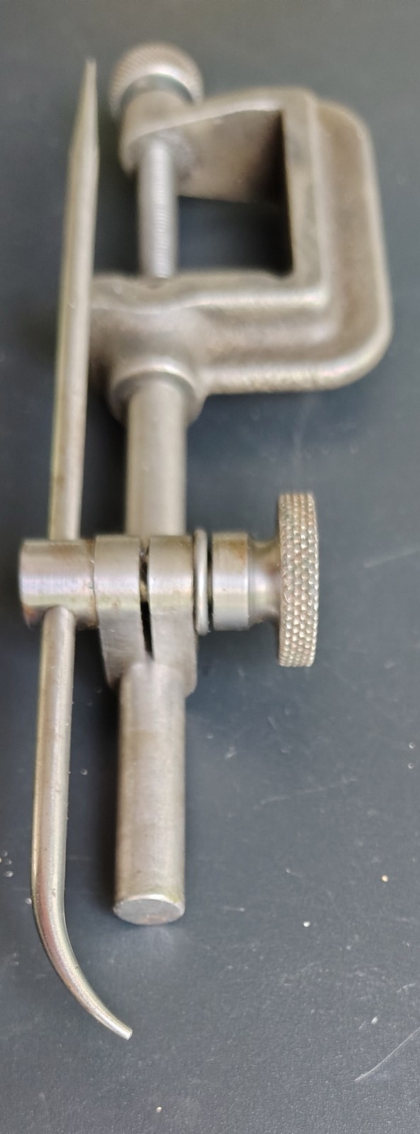 🗽VINTAGE TOOL CLAMP WITH INDICATOR CLAMP AND SCRIBE MACHINIST/ TOOLMAKER