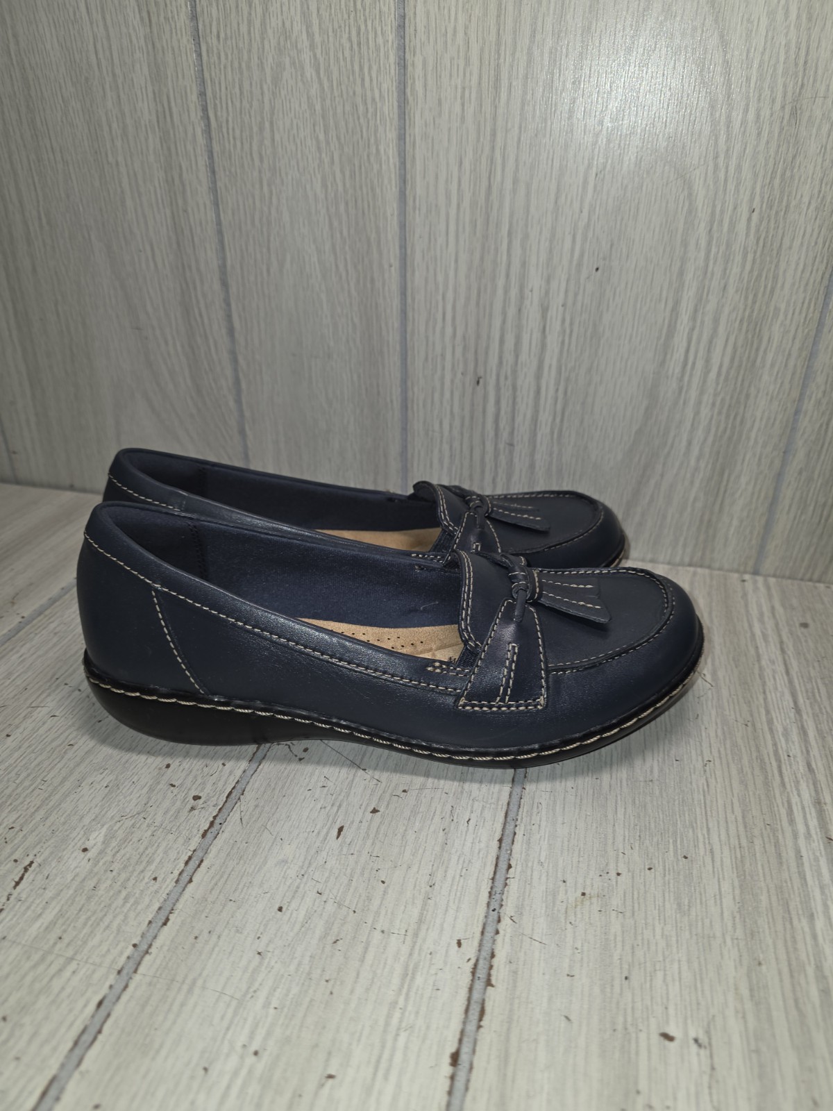 Clarks Collection Slip On Loafers Ashland Bubble Navy Tassels 7.5 Comfort Shoes