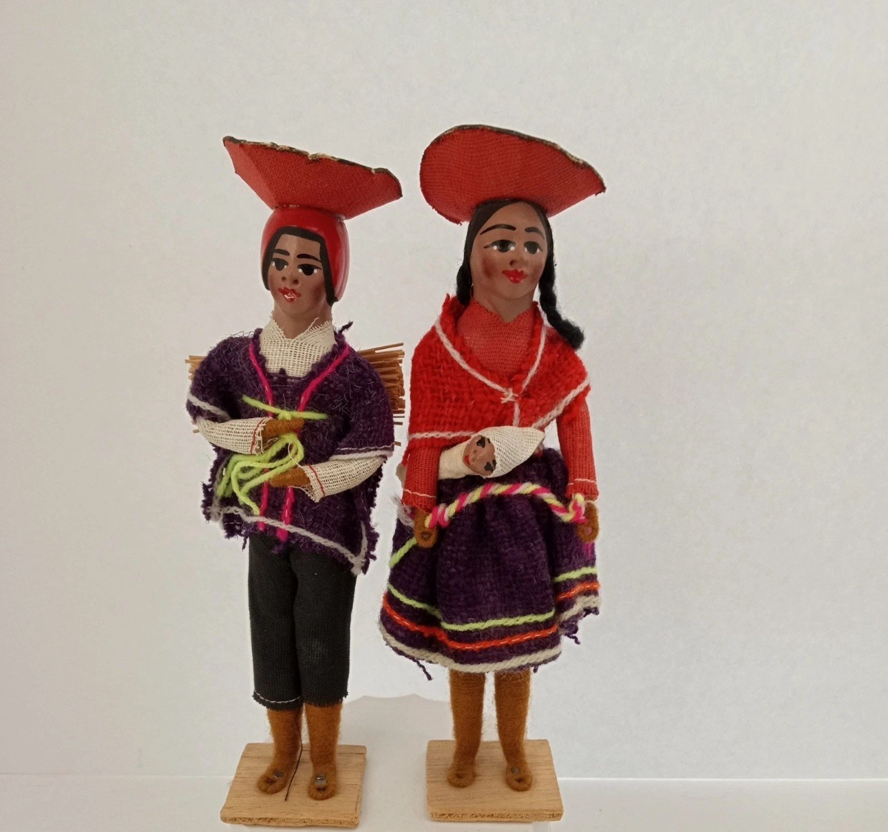 2 VTG  Hand-Woven Man & Woman W/Baby Peruvian Dolls Approx 9" H W/Stands C051