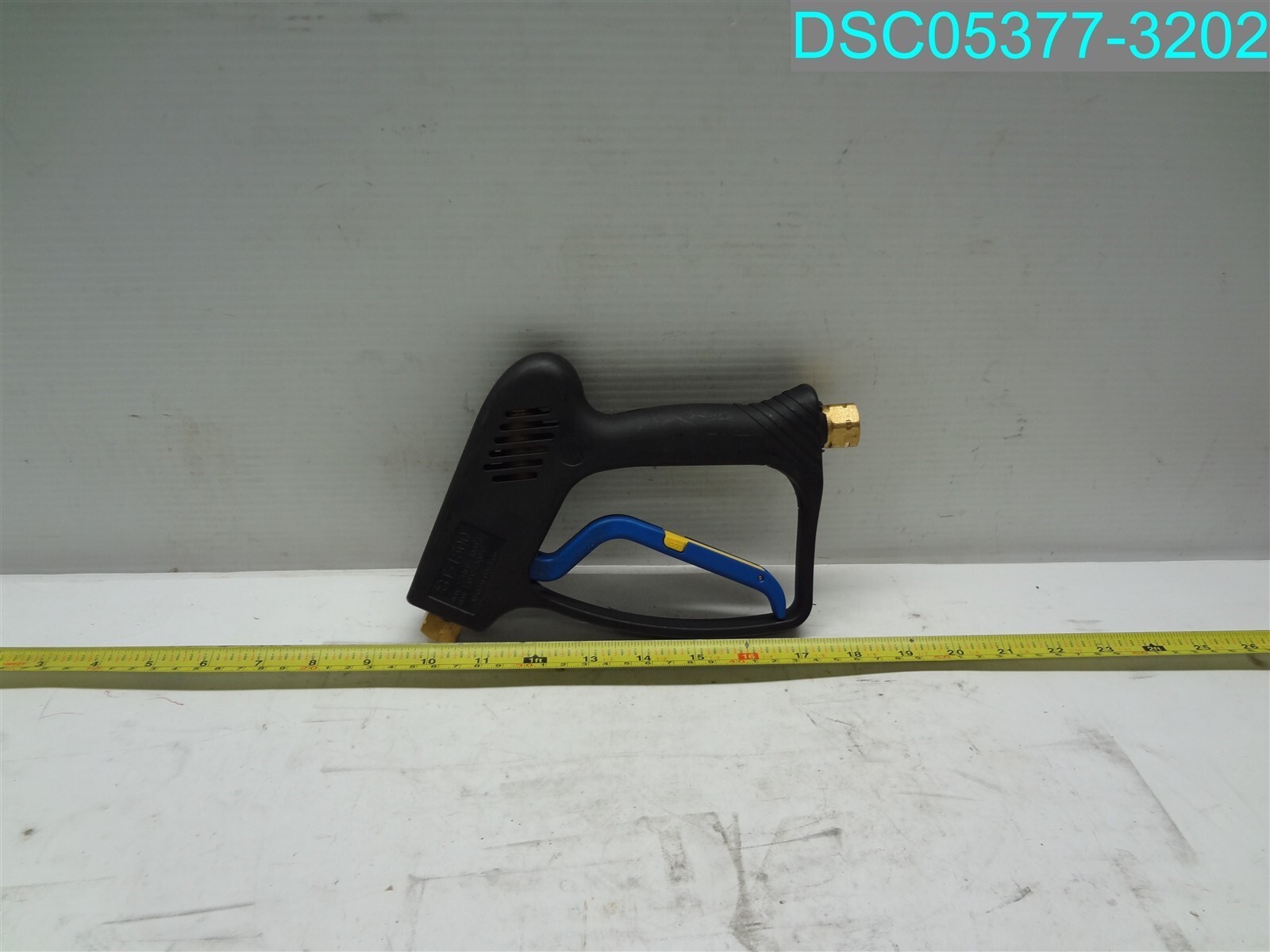 SUTTNER ST-1500 (WEEP) SPRAY GUN 4000 PSI 3/8? FPT inlet x 1/4? FPT outlet