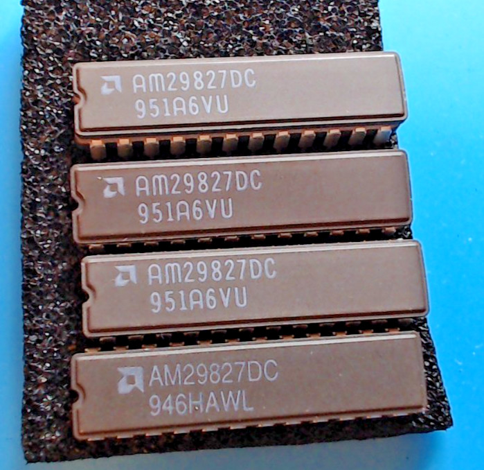 Lot of 4 AMD AM29827DC 10-Bit Buffer/Line Driver ICs Tri-State DIP-24 NOS