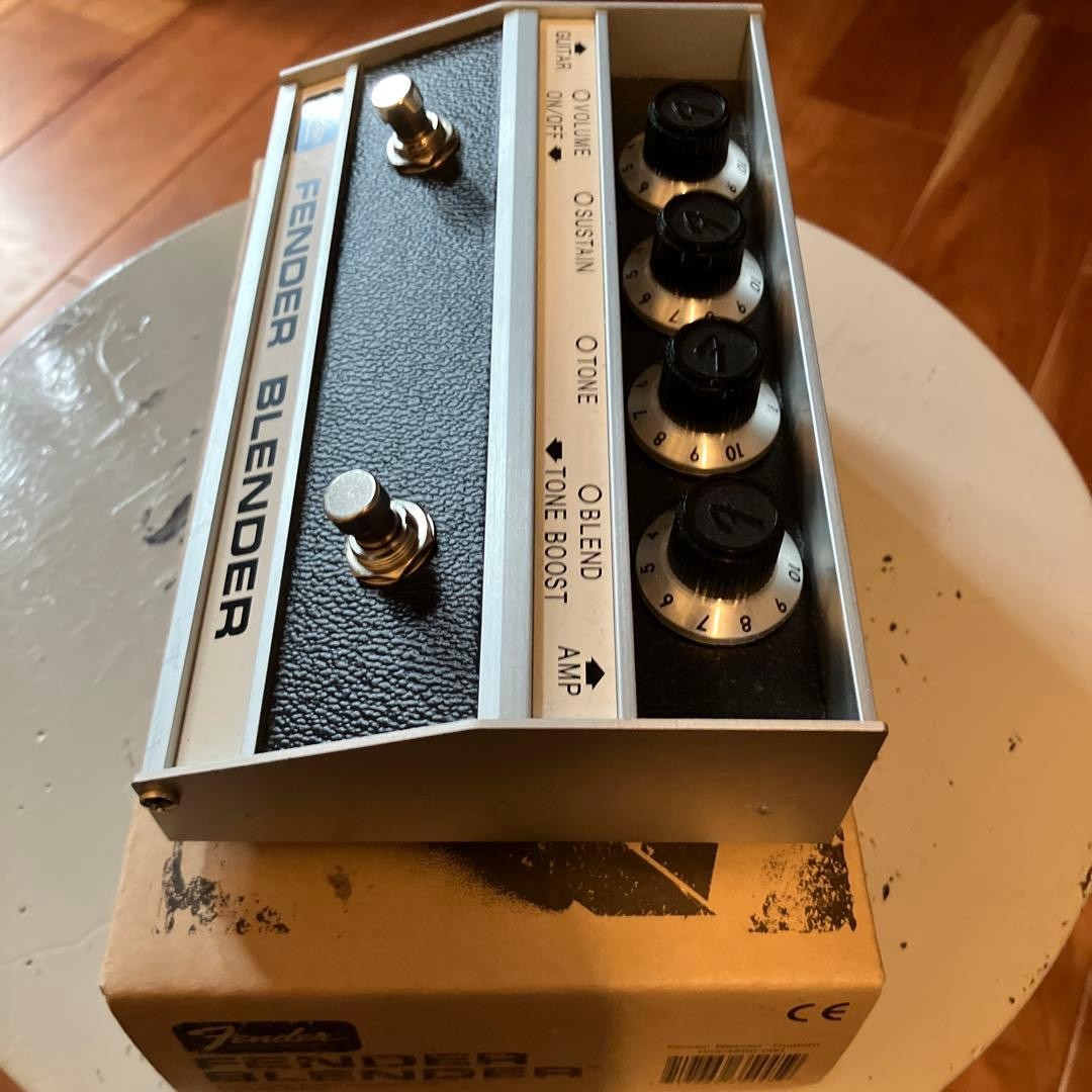 Fender Blender Reissue Upper Octave Fuzz Rare Guitar Effect Pedal