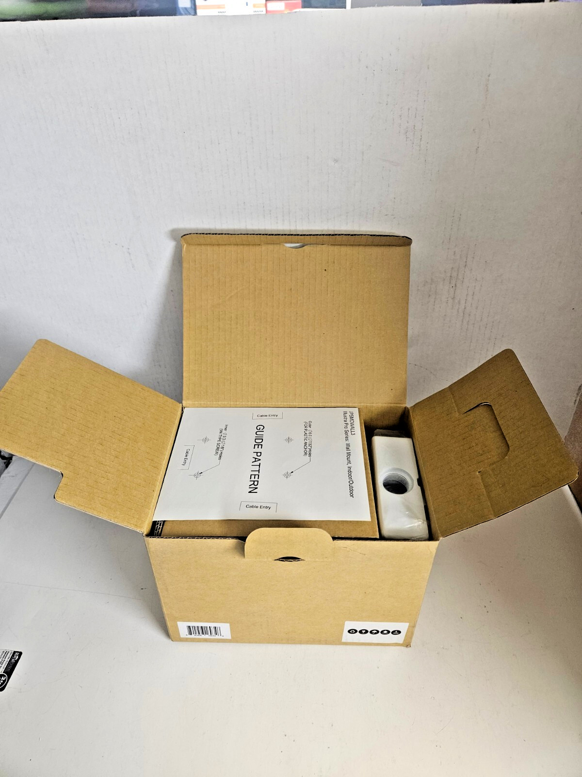Illustra IPSMDWALL3 Mini-Dome Wall Mount NEW