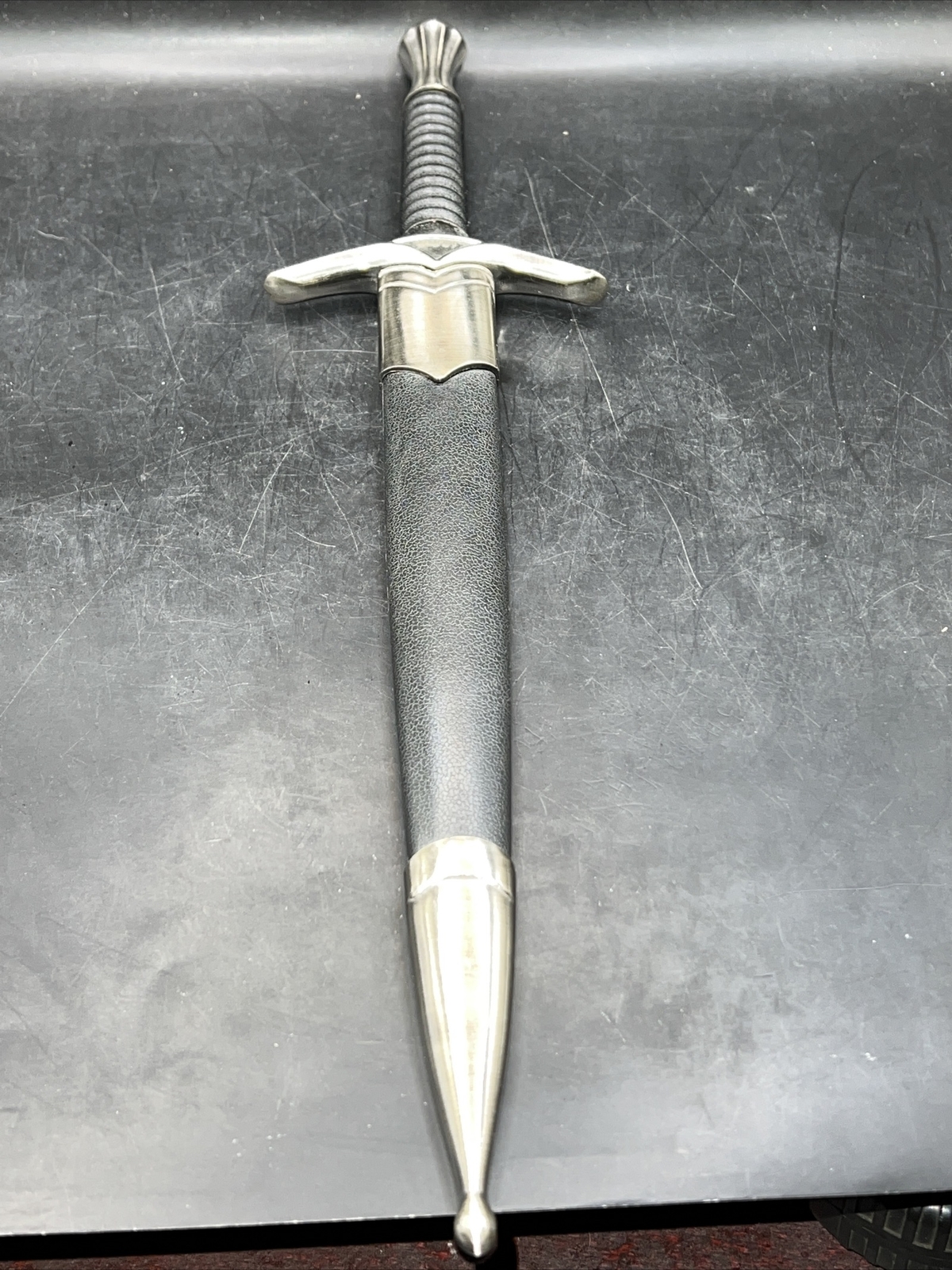 Kriegar Viking Style Dagger With Runes
